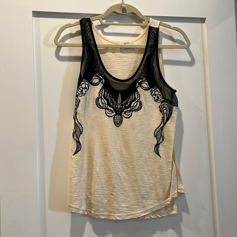 Pins and needles size small tank